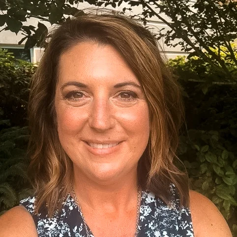 Bridge: Korinne Peterson